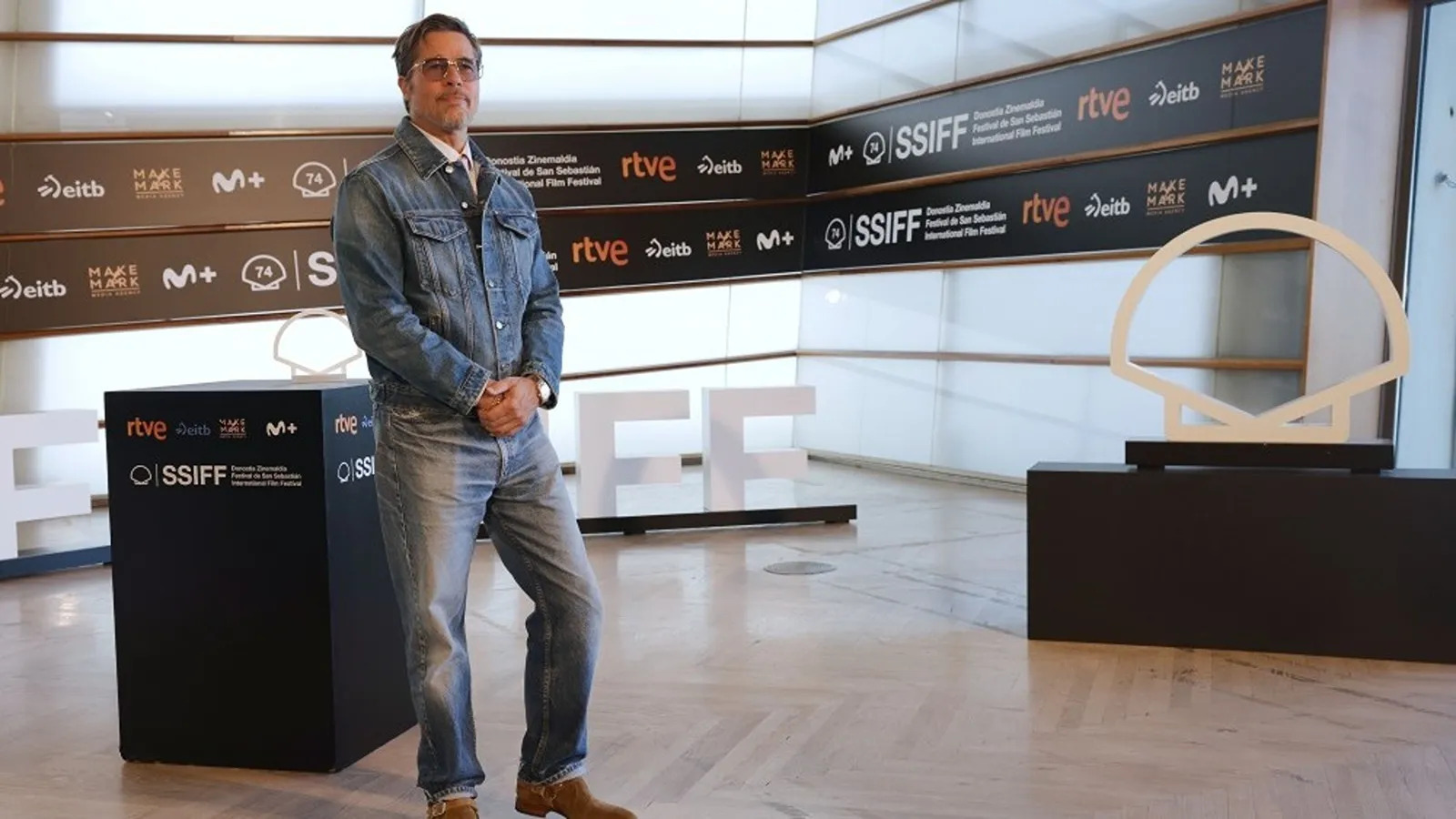 brad pitt festival san sebastian 2026 photocall